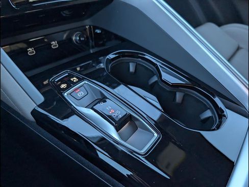 New 2025 Audi Q5 2.0T Premium Plus image 14