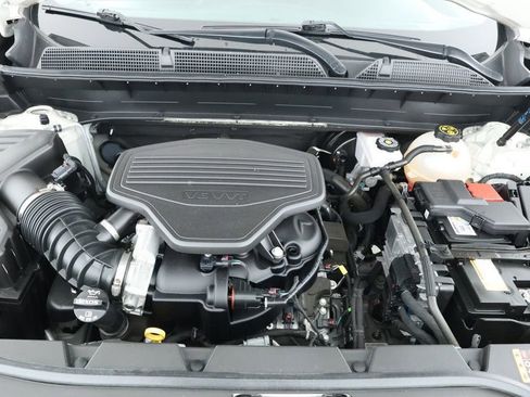 Used 2022 GMC Acadia AT4 image 26