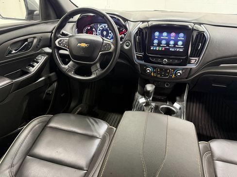 Used 2023 Chevrolet Traverse Premier image 34