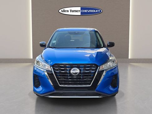 Used 2022 Nissan Kicks S FWD image 4