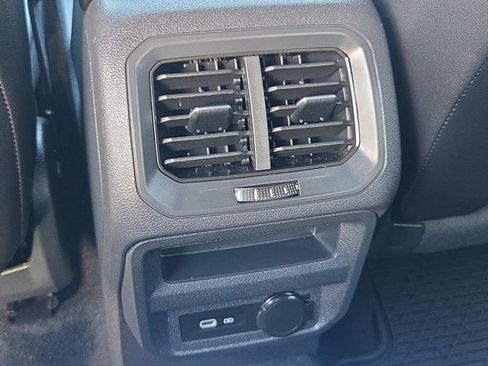 Used 2022 Volkswagen Tiguan SE R-Line FWD image 24