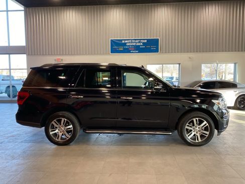 Certified 2023 Ford Expedition Limited image 6