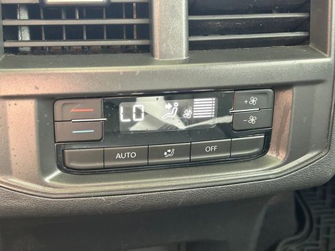 Used 2021 Volkswagen Atlas SEL AWD/4WD image 24