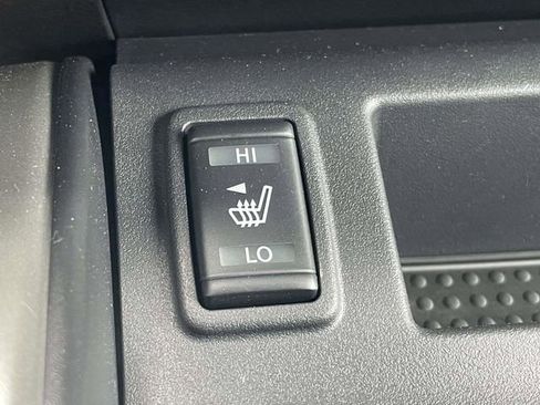 Used 2024 Nissan Titan SV w/ SV Convenience Package AWD/4WD image 28