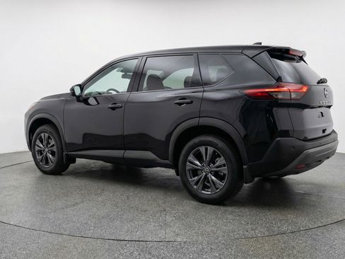 Used 2025 Nissan Rogue SV AWD/4WD image 6