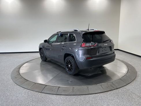 Used 2019 Jeep Cherokee Latitude Plus image 8