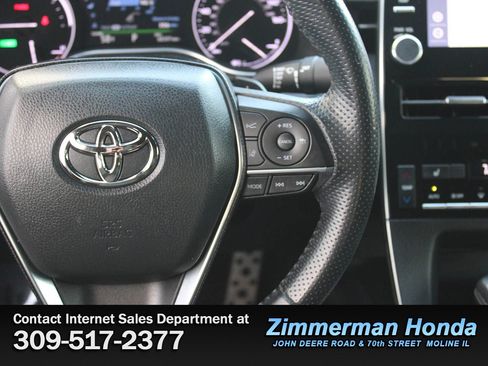 Used 2021 Toyota Avalon XSE image 13