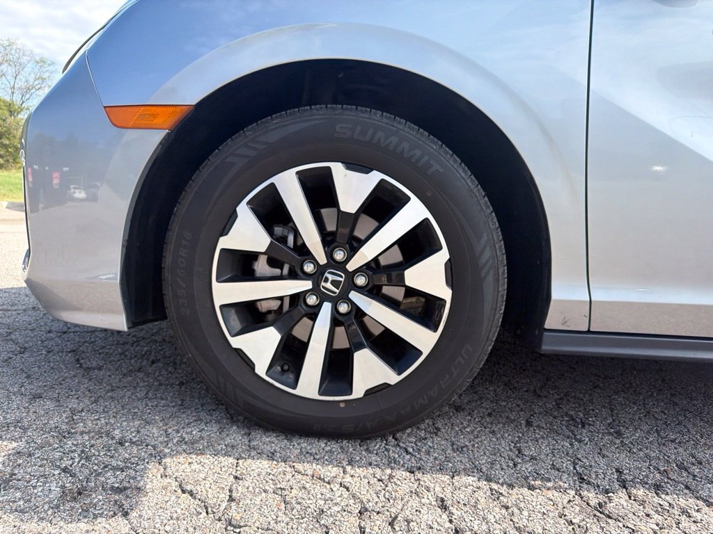 Used 2025 Honda Odyssey EX-L image 11