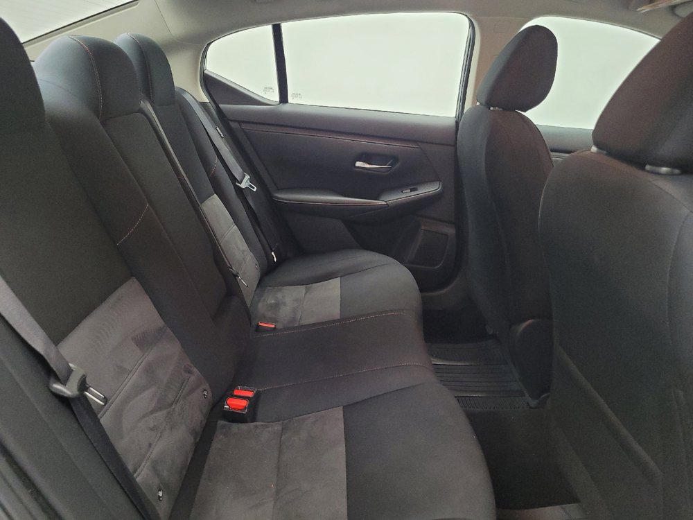 Used 2025 Nissan Sentra SR FWD image 19