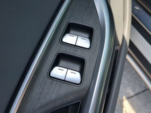 Used 2024 Lucid Air Pure RWD image 18