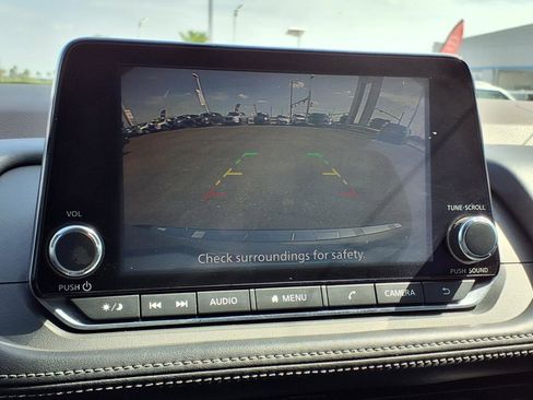 Certified 2022 Nissan Rogue SV w/ SV Premium Package image 18