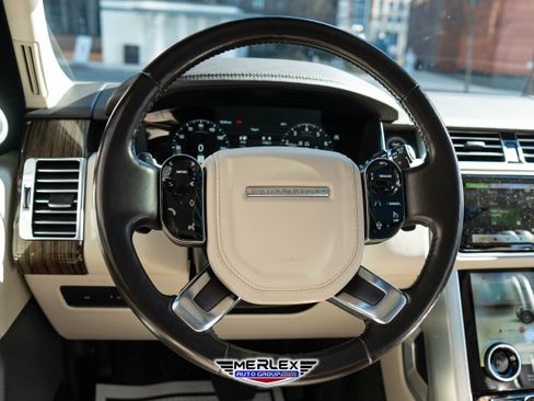 Used 2019 Land Rover Range Rover Supercharged image 24