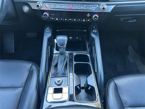 Used 2023 Kia Telluride S image 15