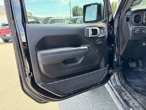 Used 2026 Jeep Gladiator Rubicon AWD/4WD image 14
