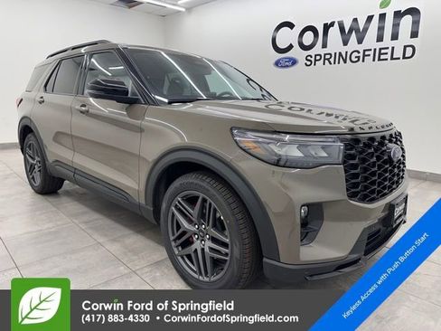 New 2026 Ford Explorer ST w/ Sun And Sound Package image 6