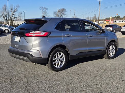 Used 2024 Ford Edge SEL image 5
