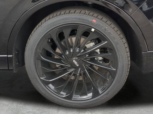 New 2026 Lincoln Aviator Reserve w/ Luxury Package RWD image 9