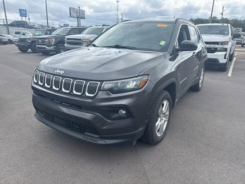 Used 2022 Jeep Compass Latitude w/ Sun and Sound Group image 1