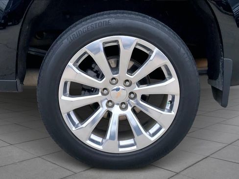 Certified 2022 Chevrolet Silverado 1500 High Country w/ Safety Package II image 11