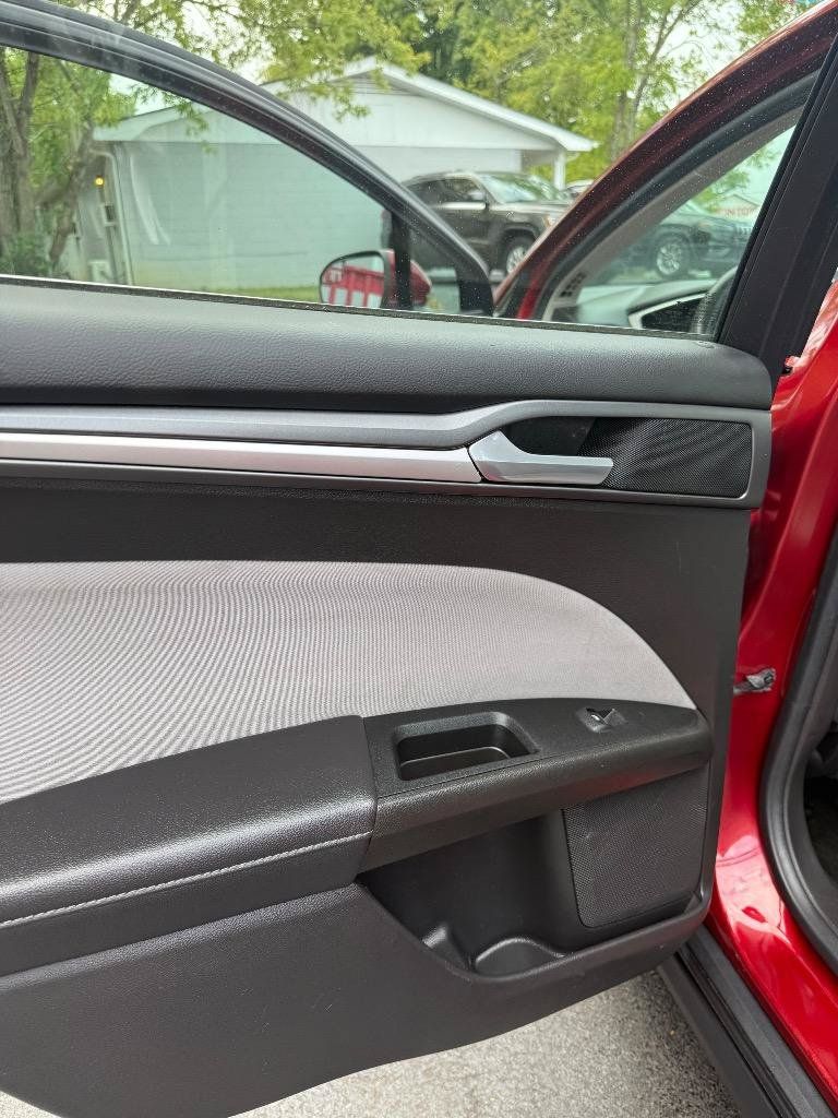 Used 2016 Ford Fusion S FWD image 20