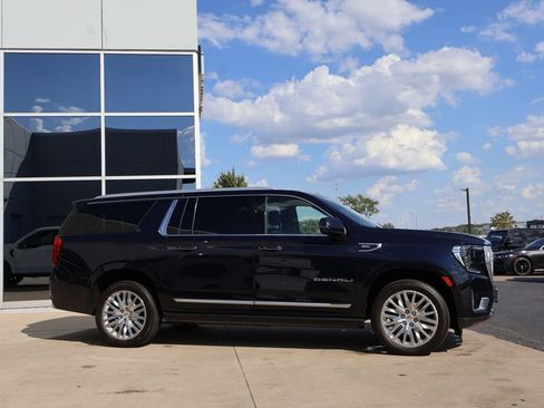 Used 2024 GMC Yukon XL Denali w/ Max Trailering Package AWD/4WD image 4