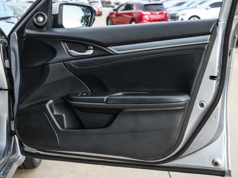 Used 2017 Honda Civic Touring image 42