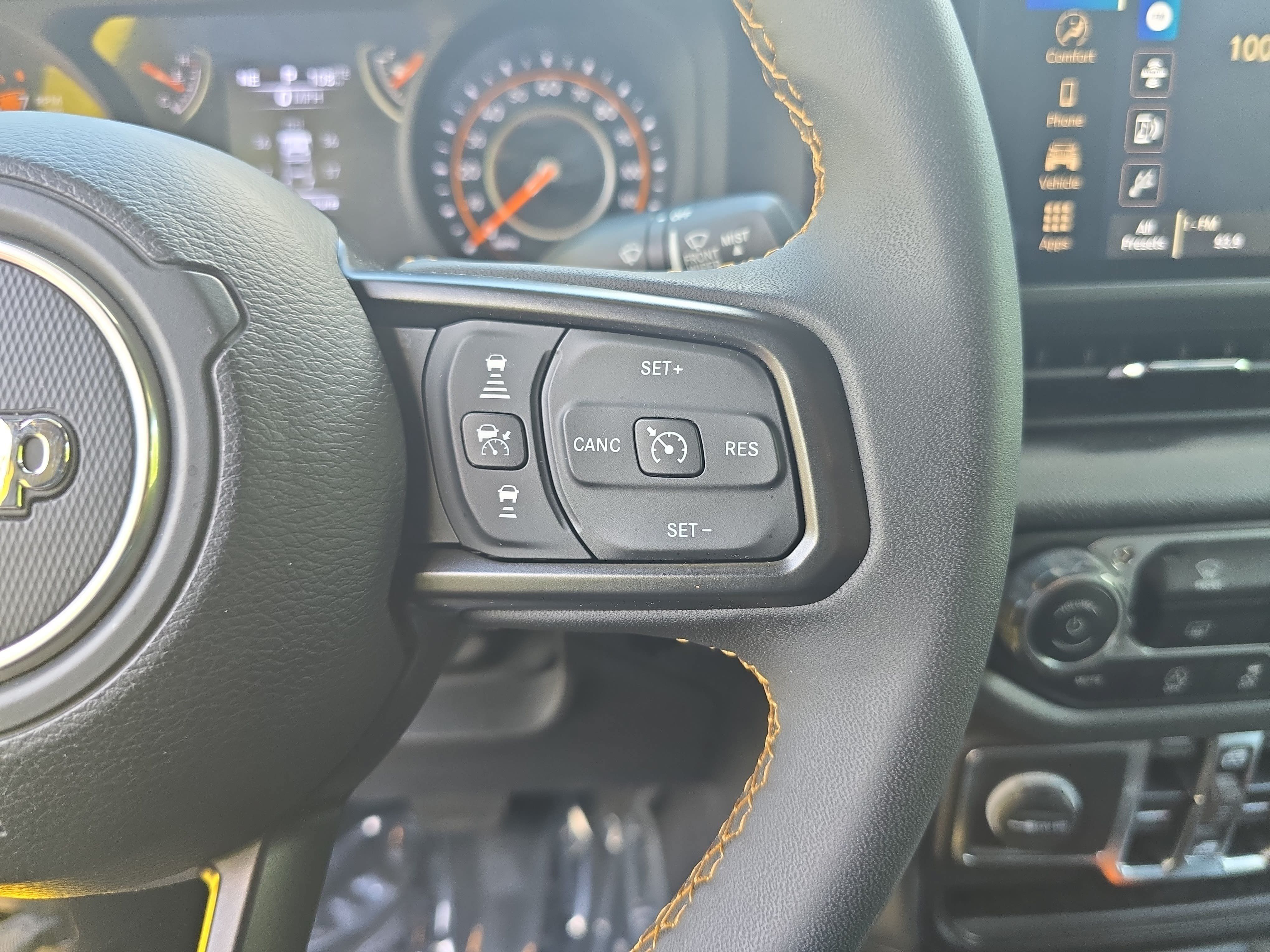 Used 2024 Jeep Wrangler Unlimited Sport AWD/4WD image 17