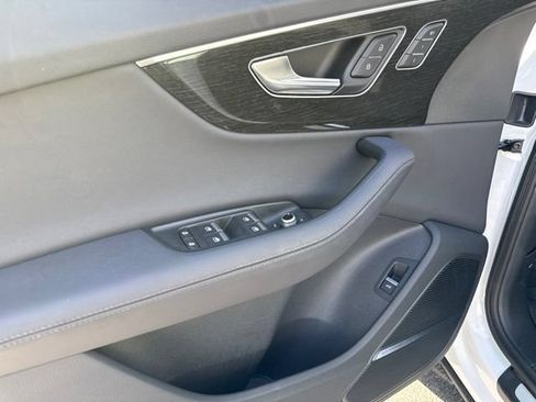 Used 2023 Audi Q7 2.0T Premium Plus AWD/4WD image 9