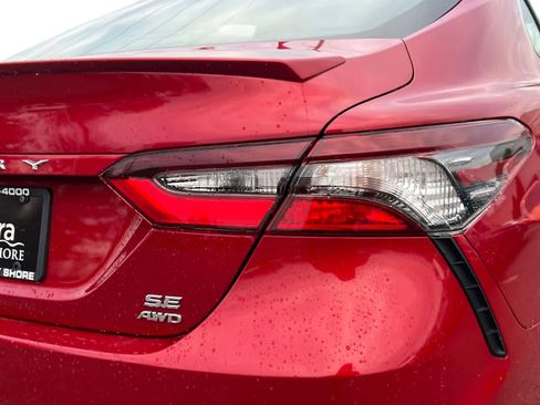 Used 2021 Toyota Camry SE image 8