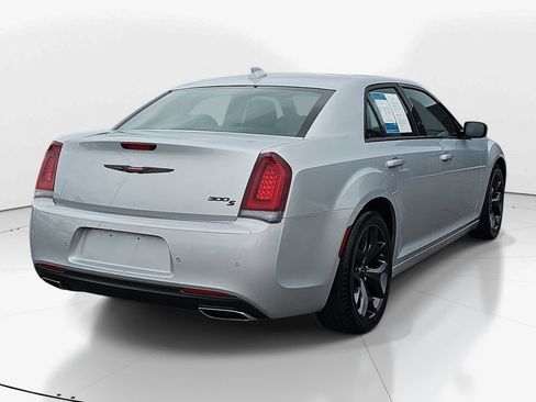 Used 2023 Chrysler 300 S RWD image 6