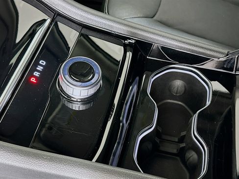 Used 2023 Jeep Grand Cherokee Limited w/ Black Appearance Package image 25