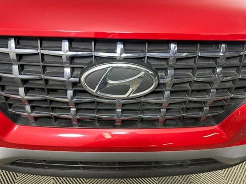 Certified 2022 Hyundai Venue SEL image 9
