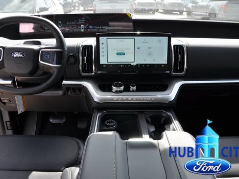 New 2026 Ford Expedition Max Platinum w/ Driver's Package AWD/4WD image 12