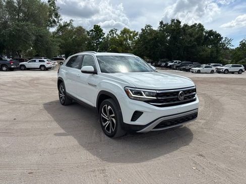 Used 2022 Volkswagen Atlas Cross Sport SEL image 1