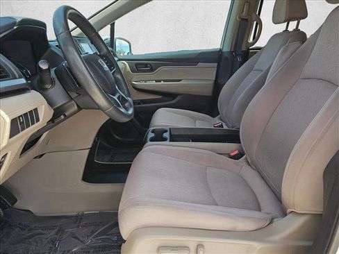 Used 2018 Honda Odyssey LX image 16