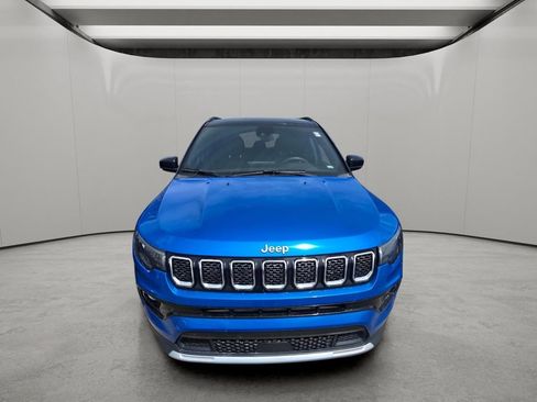 Used 2024 Jeep Compass Limited image 11