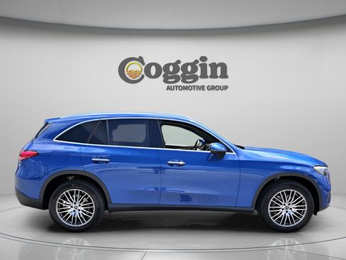 New 2025 Mercedes-Benz GLC 300 image 6