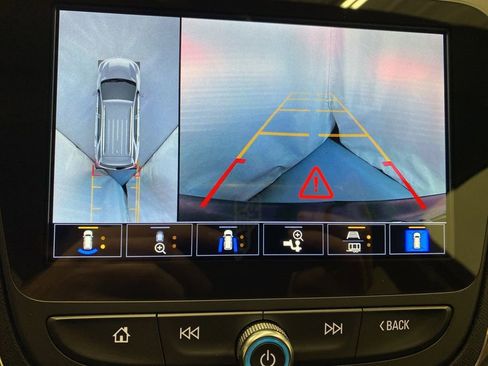 Used 2024 Chevrolet Equinox LT AWD/4WD image 11