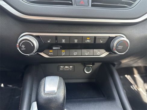 Used 2021 Nissan Altima 2.0 SR image 22