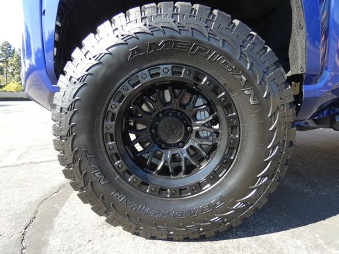 Used 2025 Toyota Tacoma SR5 image 20