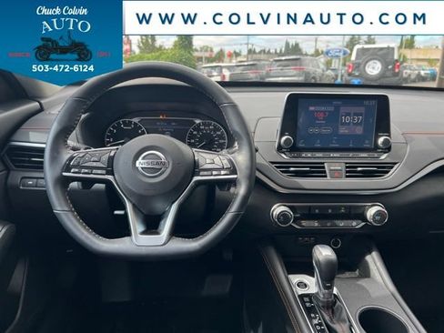 Used 2021 Nissan Altima 2.5 SR FWD image 18