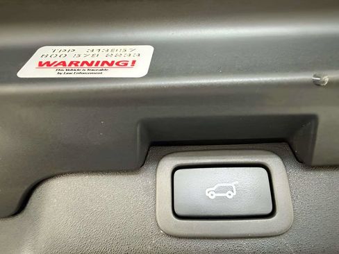 Used 2020 Land Rover Discovery HSE AWD/4WD image 11