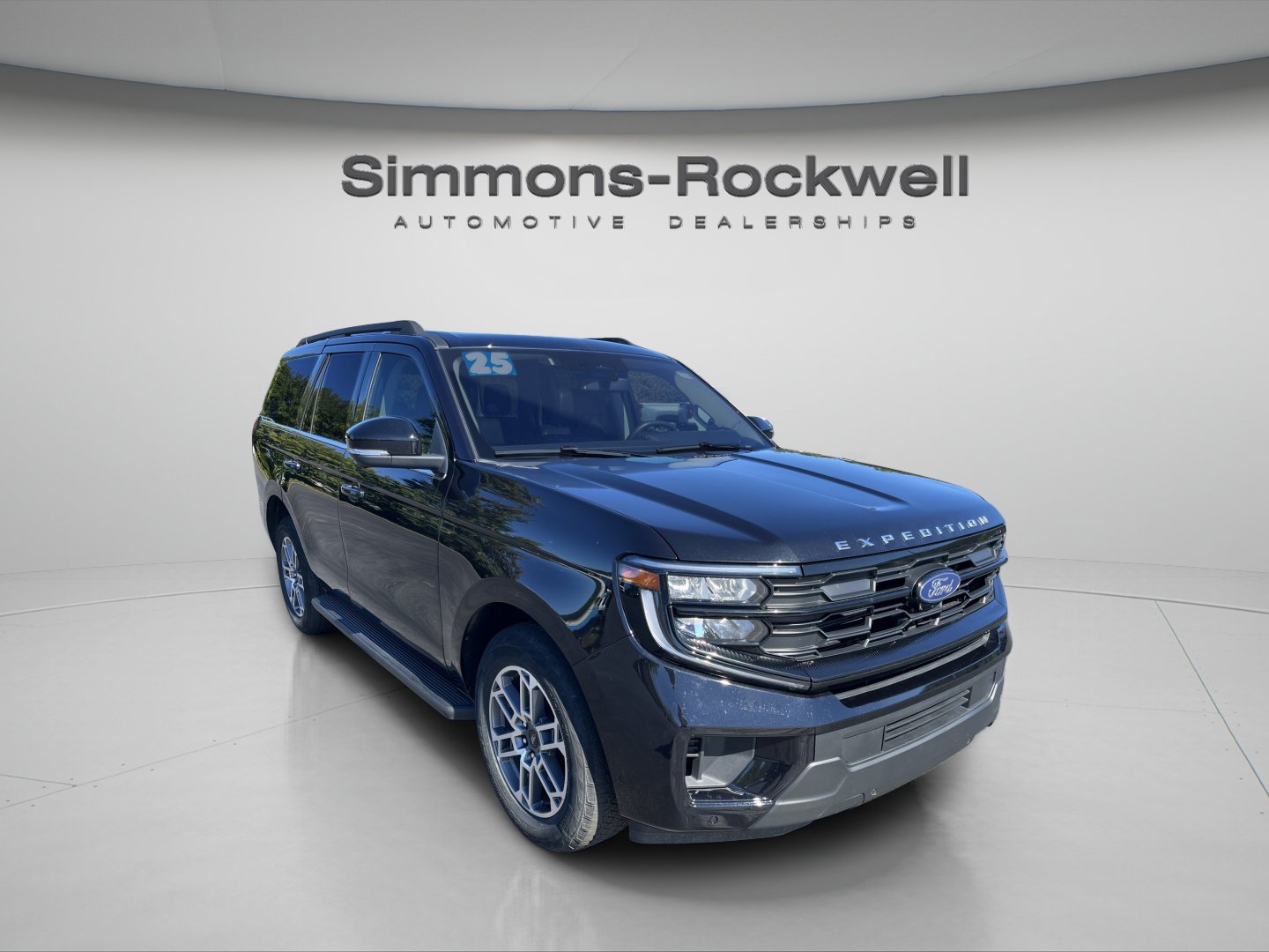 Used 2025 Ford Expedition Active AWD/4WD image 8