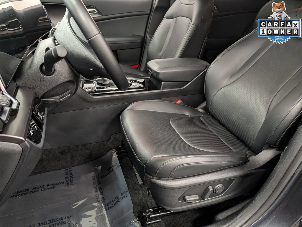 Certified 2023 Kia Sportage EX FWD image 11