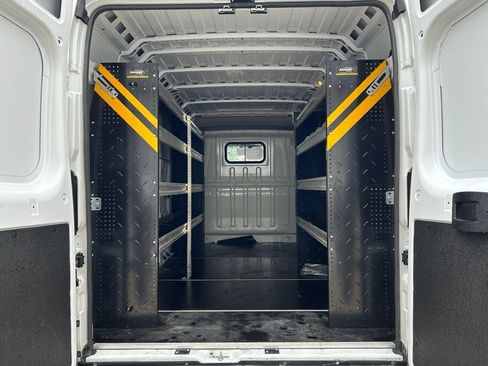 Used 2024 RAM ProMaster 2500 FWD image 14