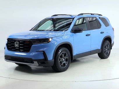 Certified 2025 Honda Pilot TrailSport