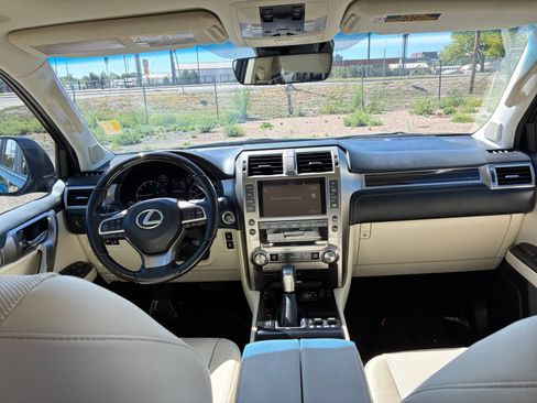Used 2021 Lexus GX 460 Premium w/ Premium Package AWD/4WD image 20