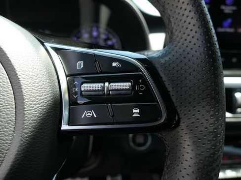 Used 2023 Kia Forte GT-Line w/ GT-Line Technology Package FWD image 16