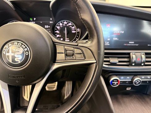 Used 2019 Alfa Romeo Giulia Ti w/ Quick Order Package 22X Lusso AWD/4WD image 14