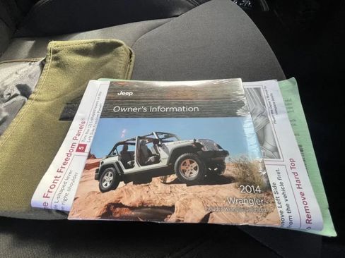 Used 2014 Jeep Wrangler Unlimited Sport w/ Quick Order Package 24S AWD/4WD image 7